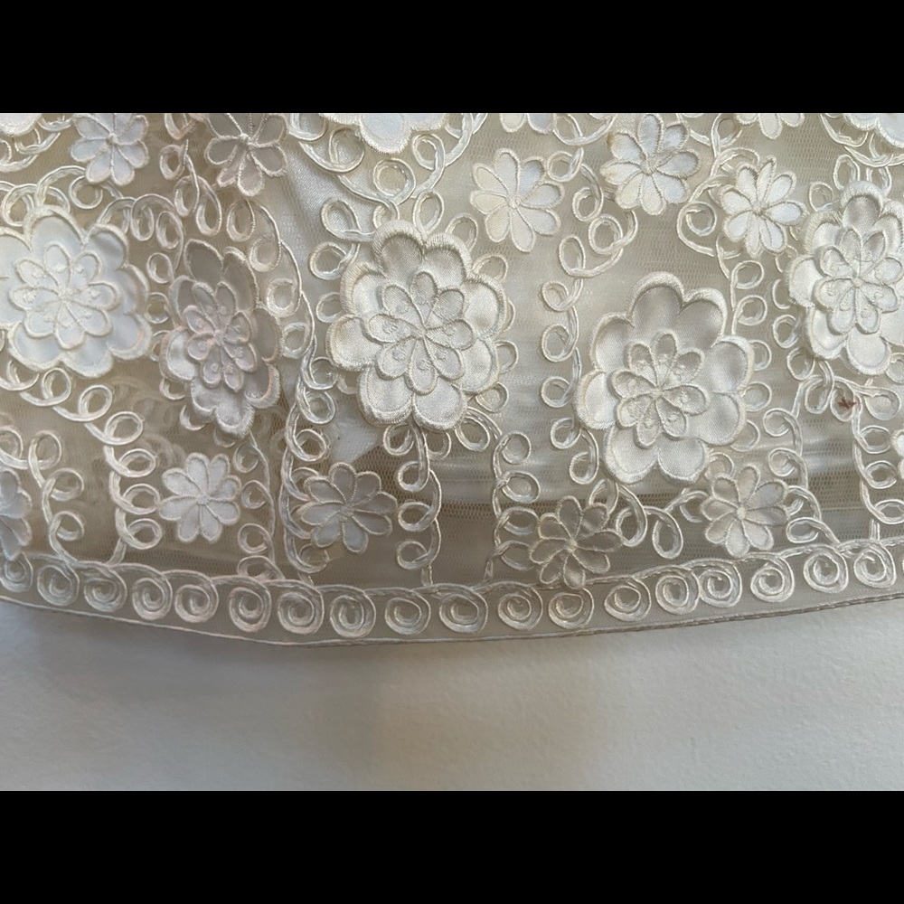 Formal white lace cocktail dress, Size 6, Sue Wong Nocturne - Picture 6 of 10
